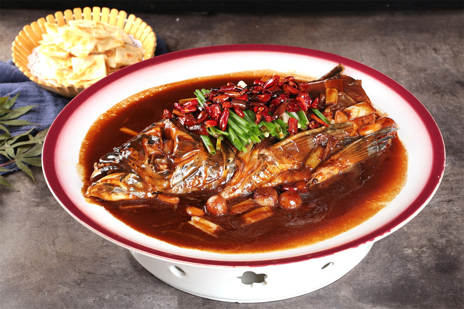 鱼头泡饼.jpg